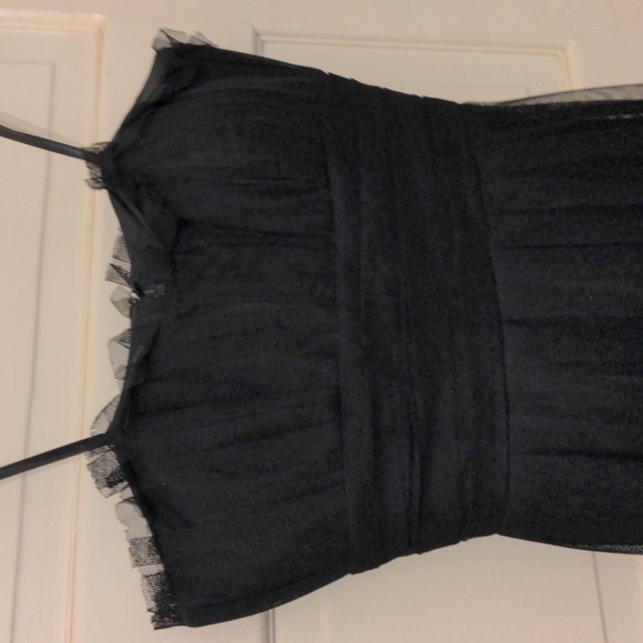 Vera Wang bridesmaids dress - Picture 2 of 6